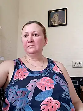 Snapshot of blondyaguar chatting on February 6, 2025, 9:32 am blondyaguar online show from February 6, 2025, 9:32 am