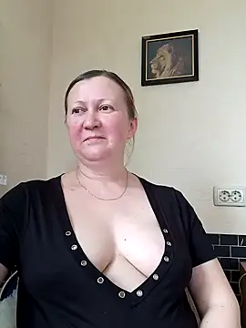 Snapshot of blondyaguar chatting on March 13, 2025, 1:18 pm blondyaguar online show from March 13, 2025, 1:18 pm