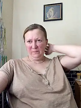 blondyaguar online show from December 21, 2025, 3:19 pm