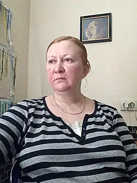 blondyaguar online show from February 26, 2026, 3:44 pm