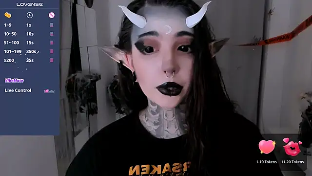 Dixi Pixi  online show from October 26, 2025, 5:57 am