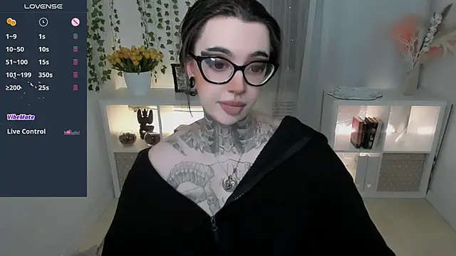 Dixi Pixi  online show from May 23, 2026, 5:45 am