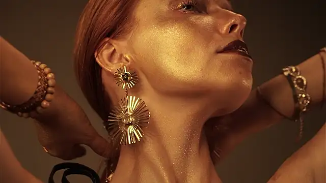 ginger hugs online show from March 23, 2026, 10:14 pm