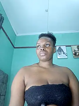 Snapshot of freaky_j_ chatting on January 29, 2025, 9:39 pm freaky j  online show from January 29, 2025, 9:39 pm