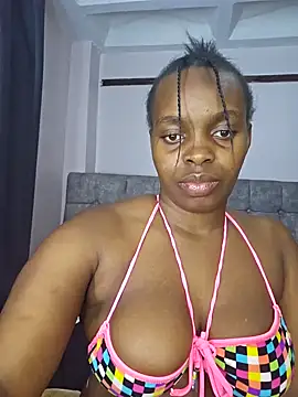Snapshot of freaky_j_ chatting on October 18, 2025, 12:35 am freaky j  online show from October 18, 2025, 12:35 am