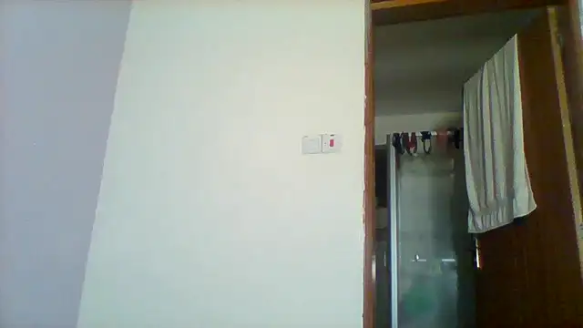 Snapshot of curvy_natallie chatting on April 16, 2026, 9:15 pm curvy natallie online show from April 16, 2026, 9:15 pm