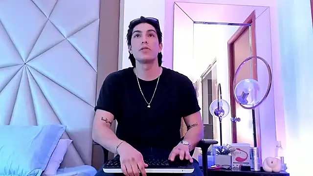 Karimferrer online show from December 27, 2024, 4:26 am