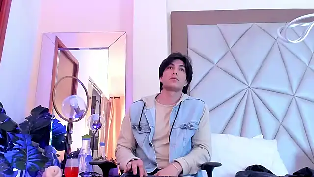 Karimferrer online show from January 9, 2025, 6:38 am