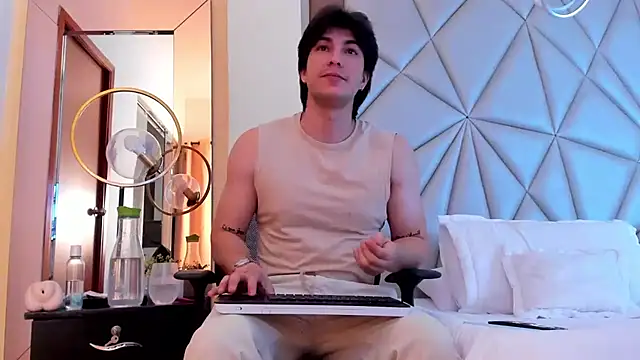 Karimferrer online show from January 28, 2025, 3:36 am