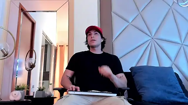 Karimferrer online show from February 6, 2025, 3:27 am