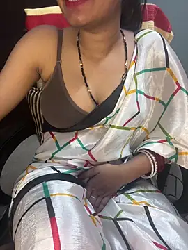 Spicy sari girl online show from March 19, 2025, 9:27 pm