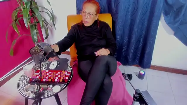 BrendaSex Hot online show from November 28, 2025, 7:16 pm