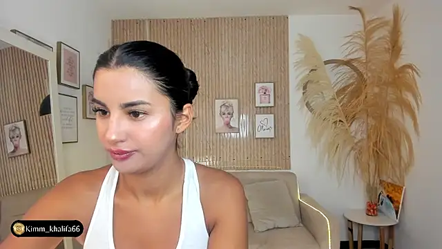 Kimm khalifa online show from January 31, 2025, 2:39 pm