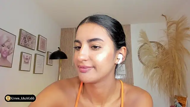 Kimm khalifa online show from February 13, 2025, 4:32 am