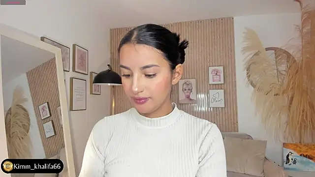 Kimm khalifa online show from March 11, 2025, 10:09 pm