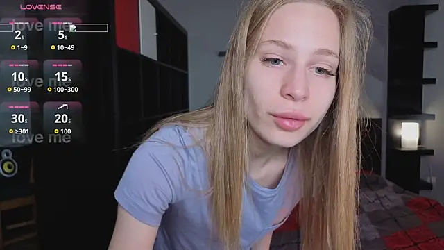 Snapshot of Elis_Fox chatting on May 22, 2026, 9:04 am Elis Fox online show from May 22, 2026, 9:04 am