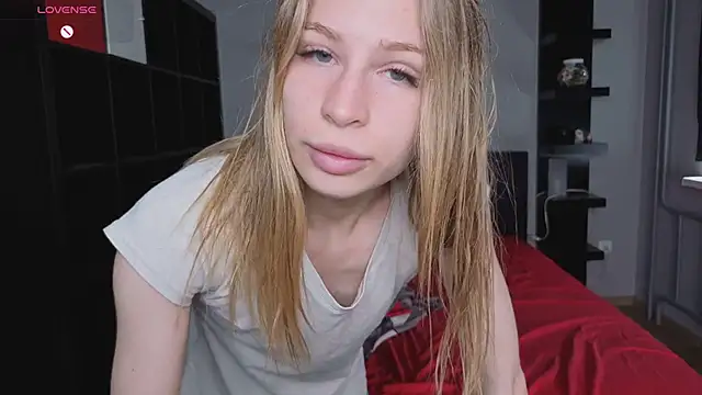 Snapshot of Elis_Fox chatting on May 30, 2026, 8:00 am Elis Fox online show from May 30, 2026, 8:00 am