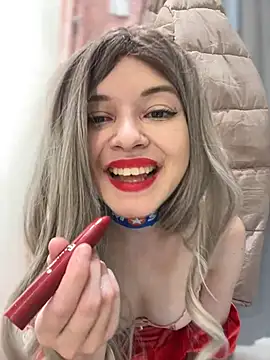 Snapshot of Times__Square chatting on December 26, 2024, 11:10 am Times Square online show from December 26, 2024, 11:10 am