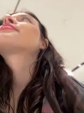 Snapshot of Times__Square chatting on February 3, 2025, 8:24 am Times Square online show from February 3, 2025, 8:24 am