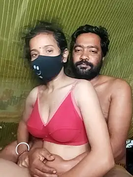 Young couple143 online show from December 3, 2025, 4:38 pm