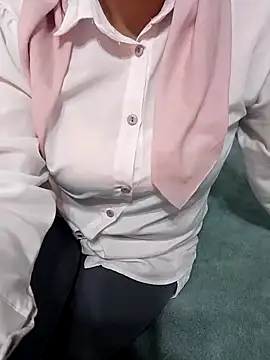 Snapshot of _Sahra_ chatting on December 25, 2024, 5:47 pm Sahra online show from December 25, 2024, 5:47 pm