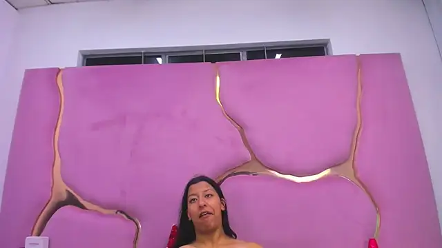 VaneLin18 online show from November 19, 2025, 11:05 pm