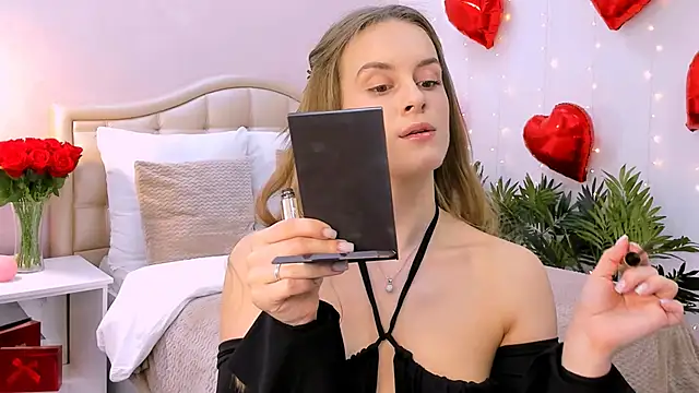 Snapshot of RozzitaBedberry chatting on February 19, 2025, 1:06 pm RozzitaBedberry online show from February 19, 2025, 1:06 pm