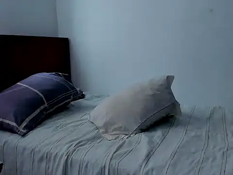 Snapshot of Chandler_ken chatting on December 16, 2025, 1:05 pm Chandler ken online show from December 16, 2025, 1:05 pm