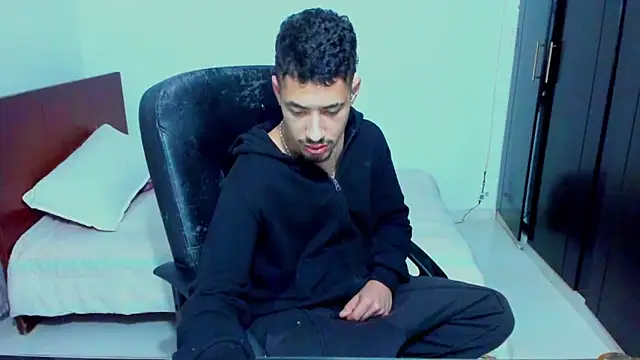 Snapshot of Chandler_ken chatting on February 3, 2026, 2:53 am Chandler ken online show from February 3, 2026, 2:53 am