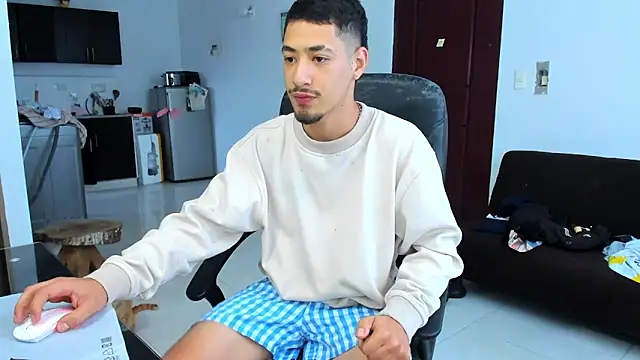 Snapshot of Chandler_ken chatting on March 26, 2026, 11:27 am Chandler ken online show from March 26, 2026, 11:27 am