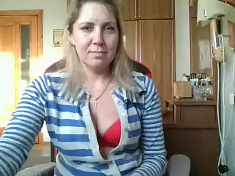 IrinaB1 online show from February 11, 2025, 1:41 pm