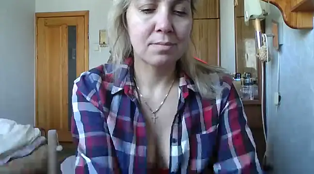 IrinaB1 online show from February 17, 2025, 7:58 am