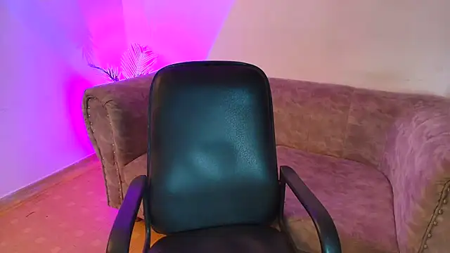 Susana hank2 online show from November 25, 2025, 11:27 pm