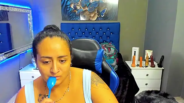 Snapshot of NikolPervertUnlimit chatting on December 2, 2025, 2:06 am NikolPervertUnlimit online show from December 2, 2025, 2:06 am