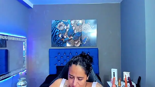 Snapshot of NikolPervertUnlimit chatting on February 1, 2026, 11:03 pm NikolPervertUnlimit online show from February 1, 2026, 11:03 pm