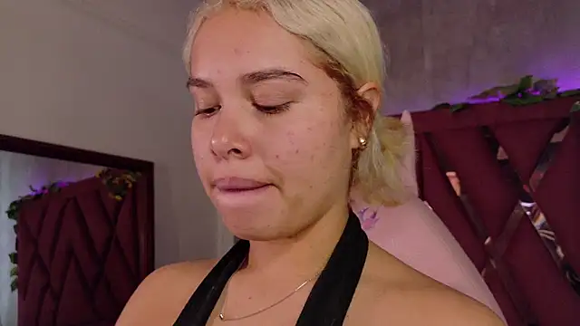 Haelycute online show from January 14, 2026, 11:49 am