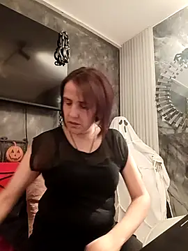 IsisBlake online show from October 17, 2025, 5:37 pm