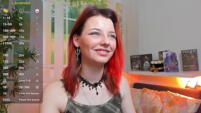 pretty little thing online show from February 14, 2025, 10:47 pm