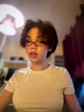 Carlita cute online show from October 4, 2025, 1:09 pm