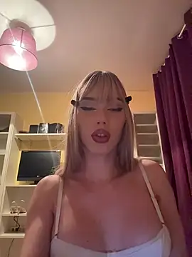 Carlita cute online show from March 12, 2026, 10:38 pm