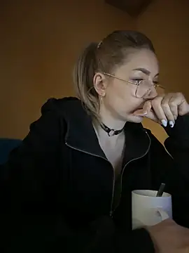 Crazy-Rosa online show from January 12, 2025, 12:55 pm