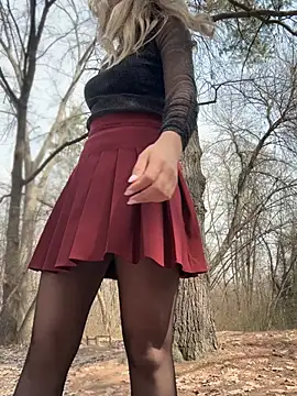 Crazy-Rosa online show from March 31, 2026, 7:09 am