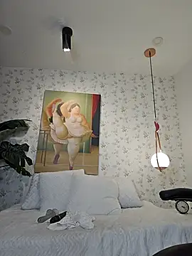 valery mora online show from March 15, 2025, 7:38 pm