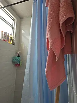 Snapshot of valery_mora chatting on October 10, 2025, 3:44 pm valery mora online show from October 10, 2025, 3:44 pm