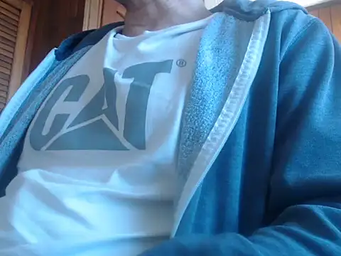 lover camer online show from November 19, 2025, 1:22 pm