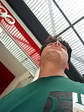  Ottis  online show from October 21, 2025, 3:46 pm