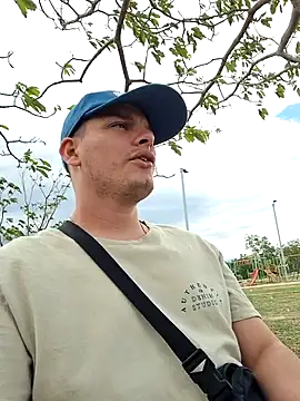  Ottis  online show from November 9, 2025, 7:45 pm