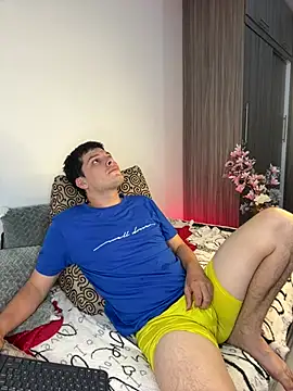 Snapshot of _Ottis_ chatting on February 6, 2026, 4:17 am Ottis online show from February 6, 2026, 4:17 am