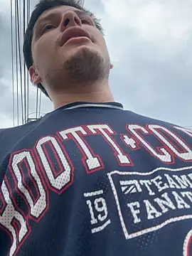 Snapshot of _Ottis_ chatting on February 20, 2026, 1:11 pm Ottis online show from February 20, 2026, 1:11 pm