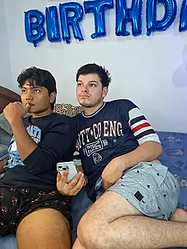 Snapshot of _Ottis_ chatting on February 21, 2026, 1:17 am Ottis online show from February 21, 2026, 1:17 am